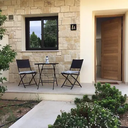 Townhouse In Coral Bay *